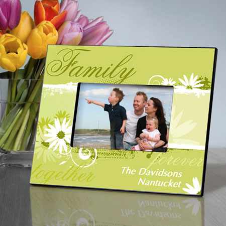 Delicate Daisy Frame - Family