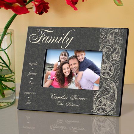 Pretty Paisley Frame - Family Pretty Paisley Frame - Family