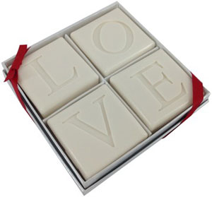 Soap Sets - 4 Square Guest Bars with Love Motif